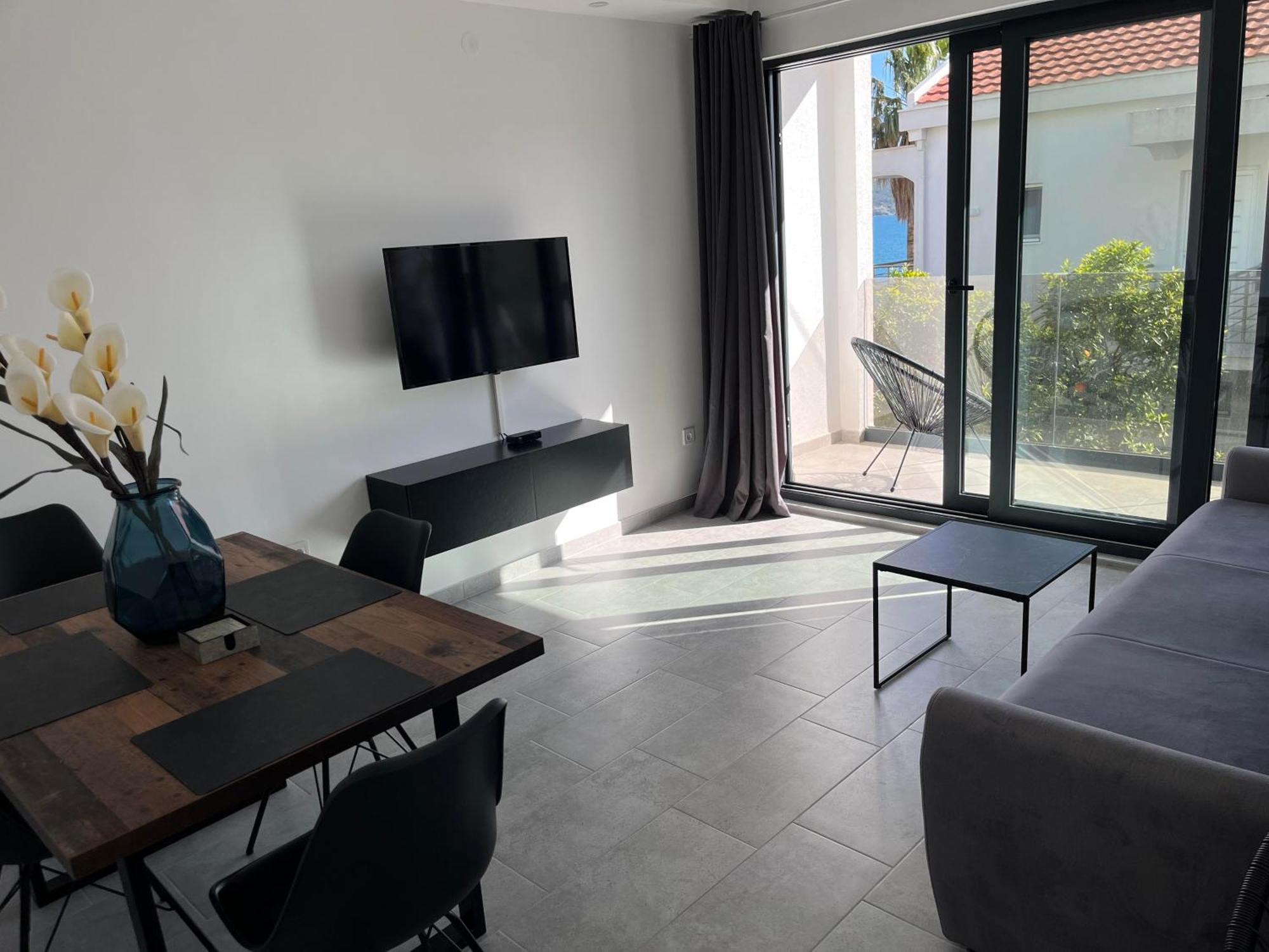 4K - Modern Apartment Very Close To The Sea Херцег Нови Екстериор снимка