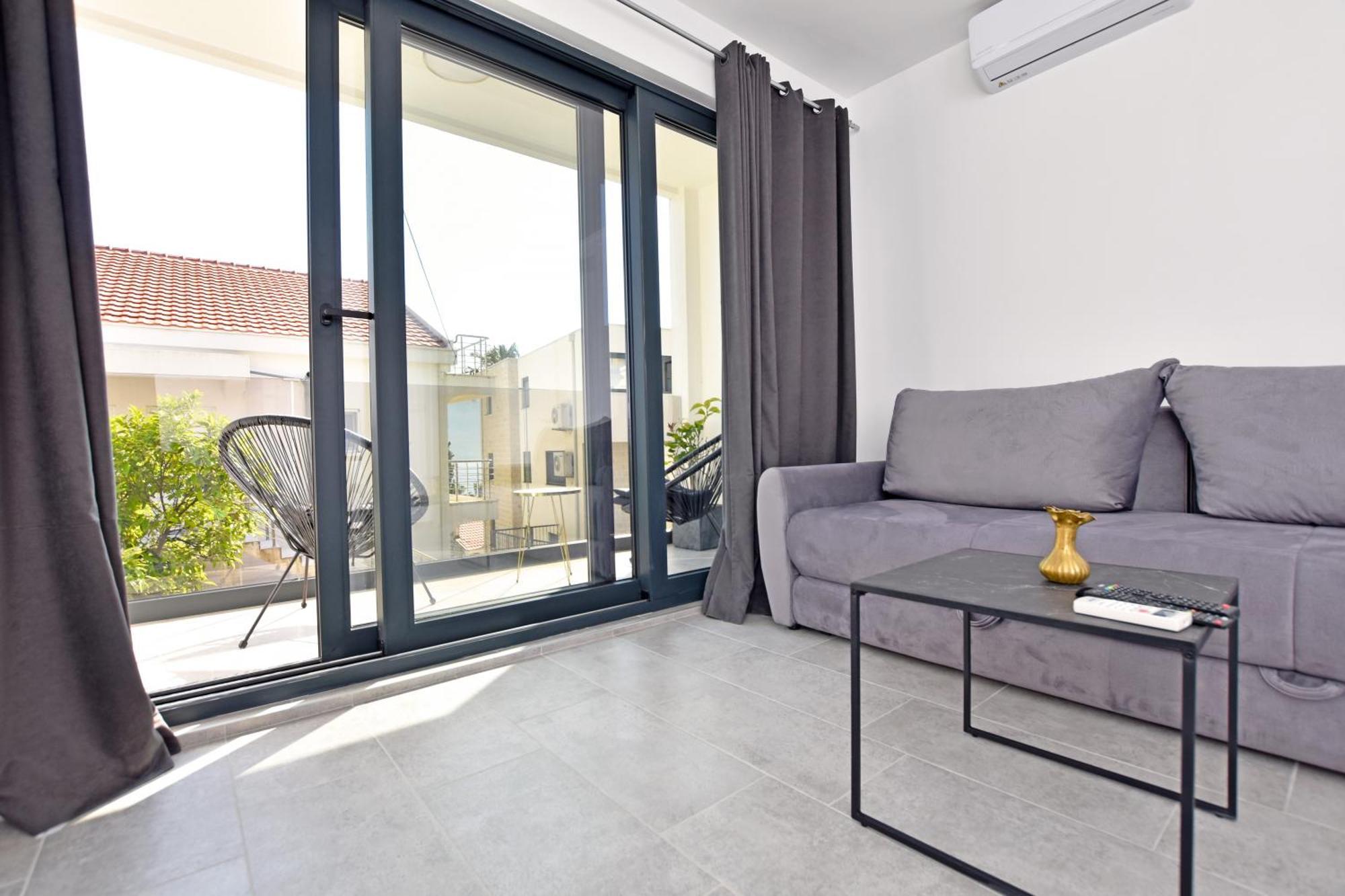4K - Modern Apartment Very Close To The Sea Херцег Нови Екстериор снимка